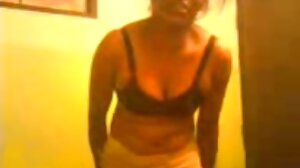 Napalona sąsiadka z wibratorem rucha się do filmy pornograficzne hd orgazmu