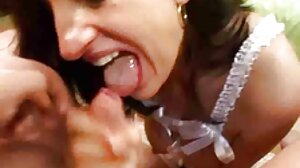 Ladyboy Teenie Bon daje krotkie darmowe filmy erotyczne usta i tyłek niezabezpieczone